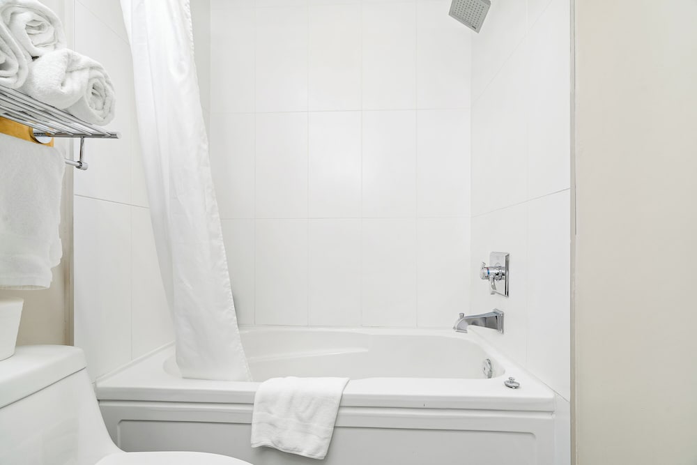 Embrace Serenity Luxe 2BR Suite