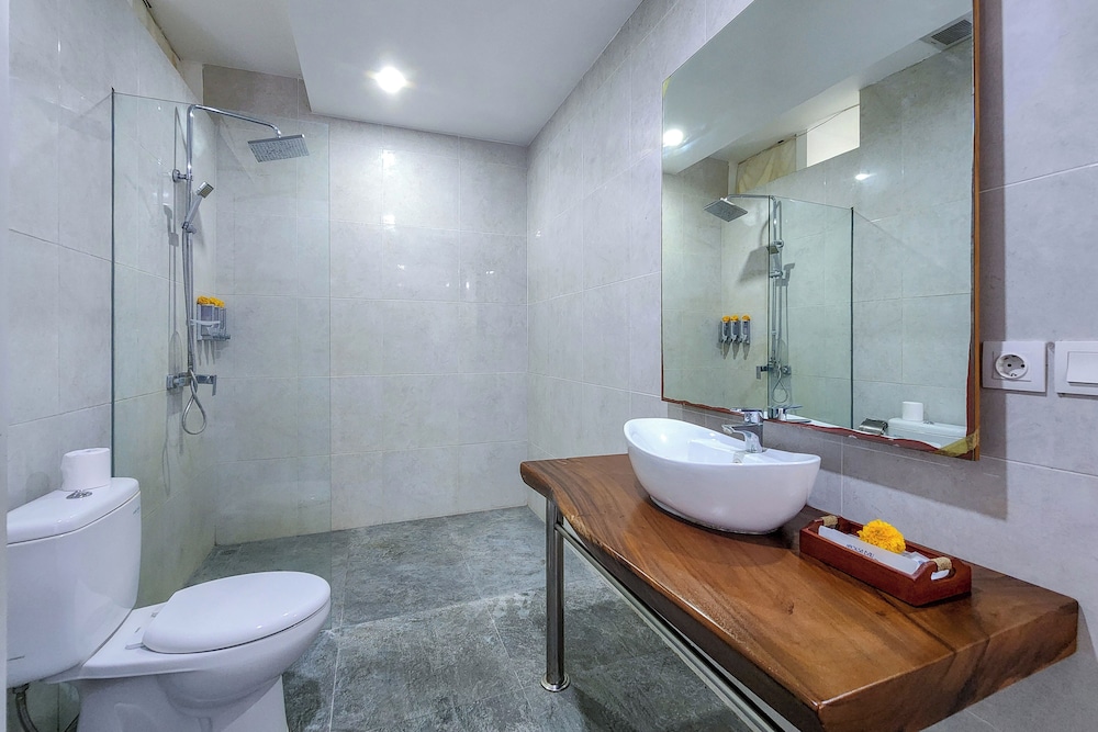 Emilia Apartment Seminyak by Nagisa Bali