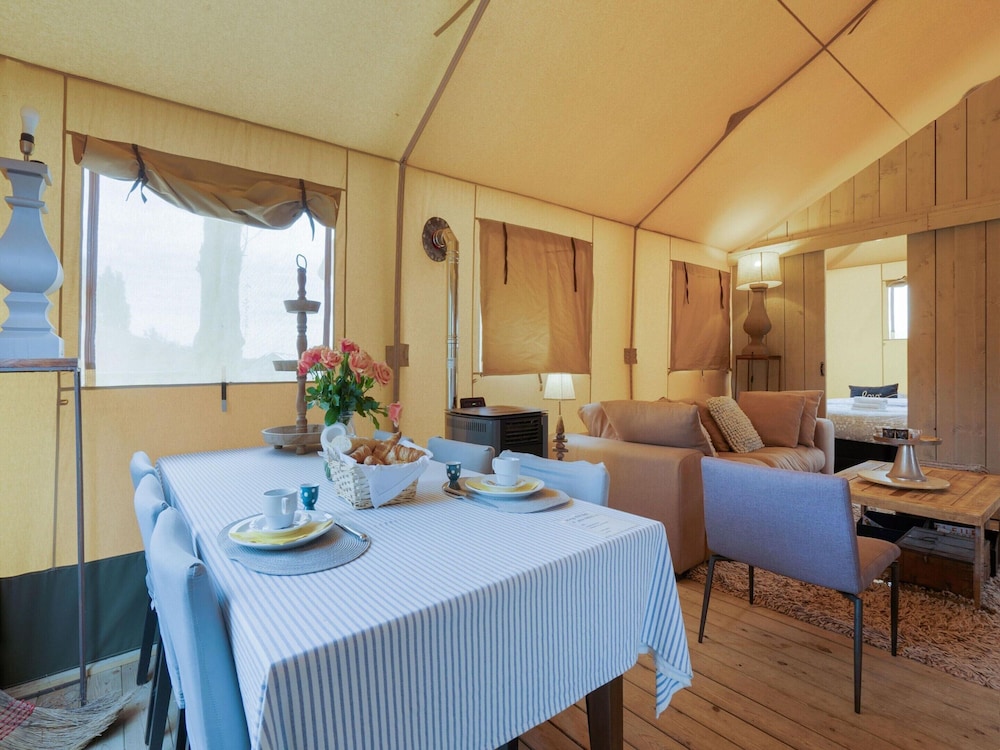 Holiday Home in West Flanders With Garden and Bubble Bath