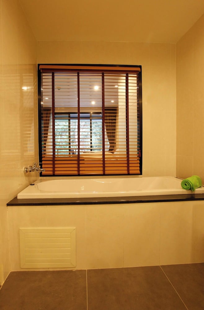 Luxurious 45sqm Apartment in Peaceful Patong Location