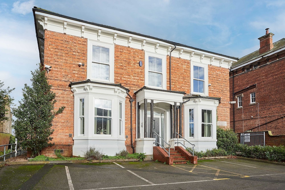 Host Stay Apartment 4 Upton House