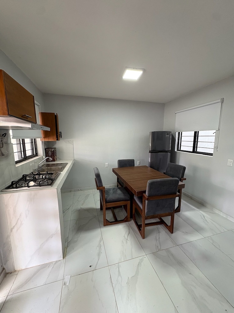 Residencia Gran Coyula Orange A