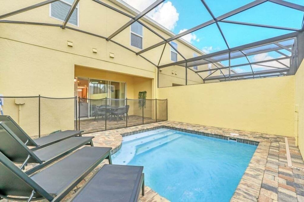 Enchanted Solara Retreat Themed Bedrooms & Pool 5 Townhouse