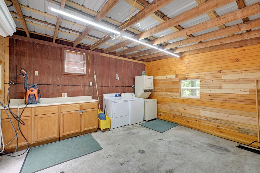 6 Mi to Town: Robbinsville Apt w/ Deck & Grill view 4