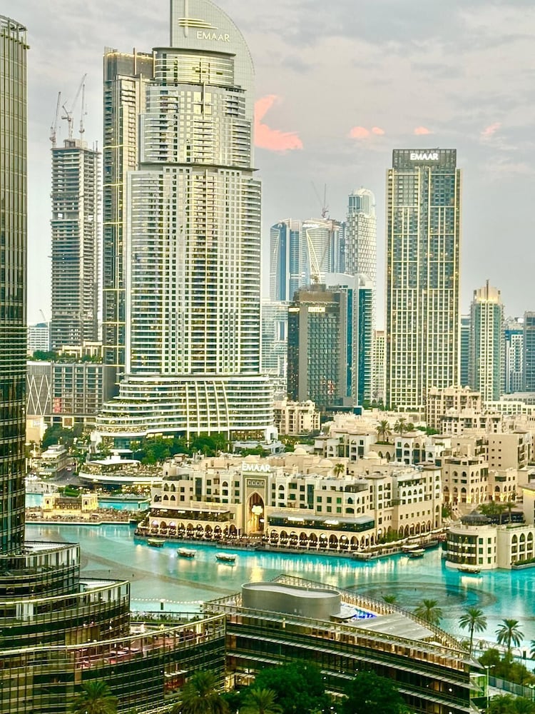 HAPPY SEASON | Address Residences Dubai Opera