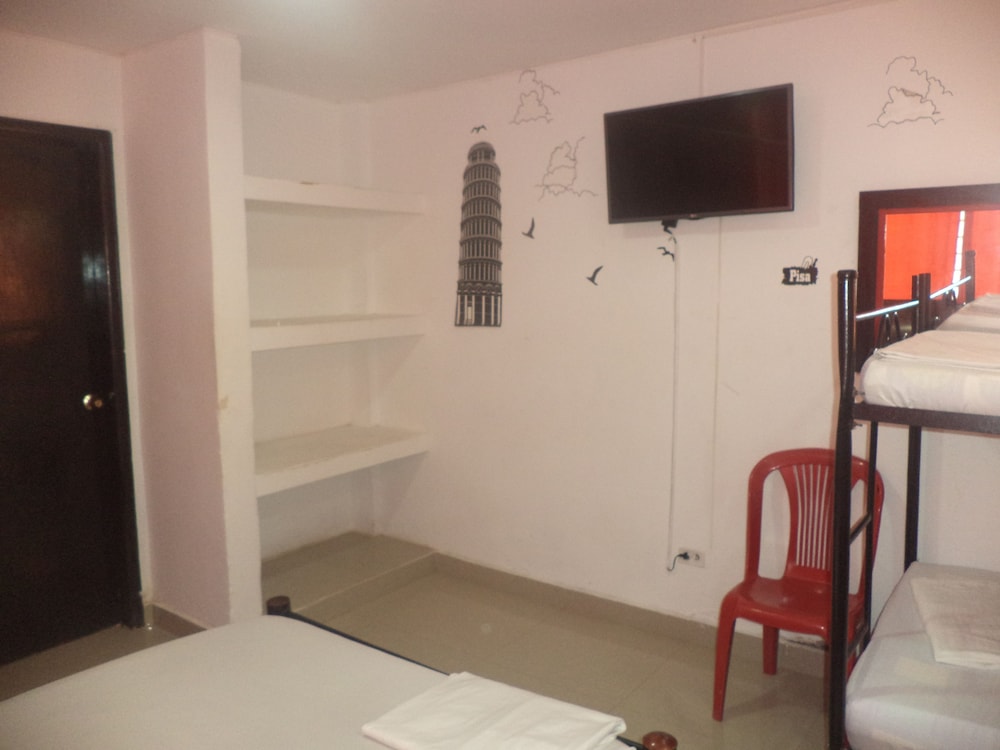 Hostal El Exito view 3
