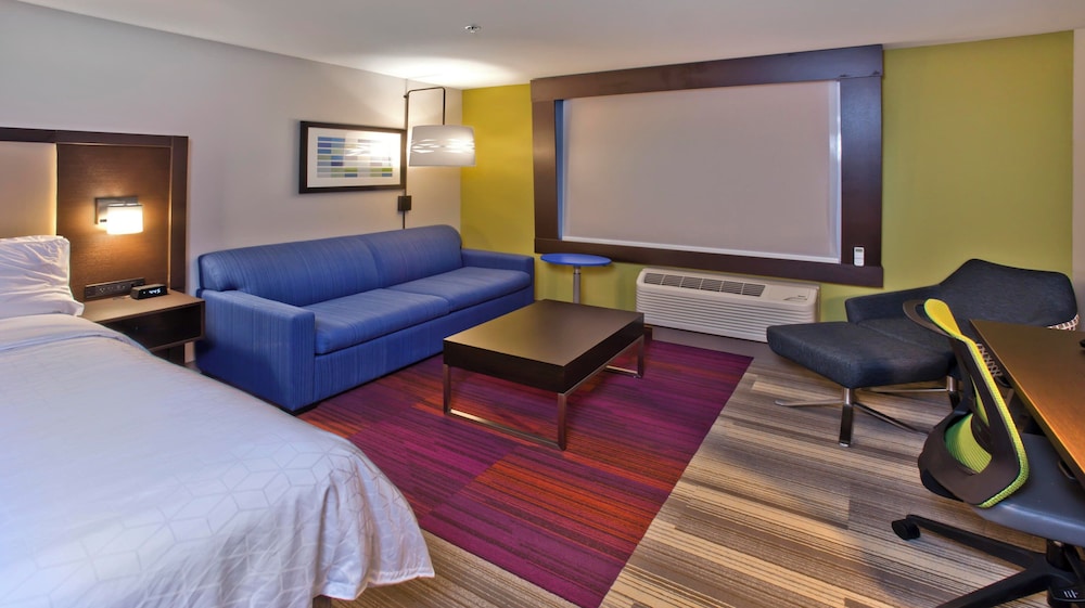 Green River Vacations - Holiday Inn Express  Suites Green River, an IHG Hotel - Property Image 2