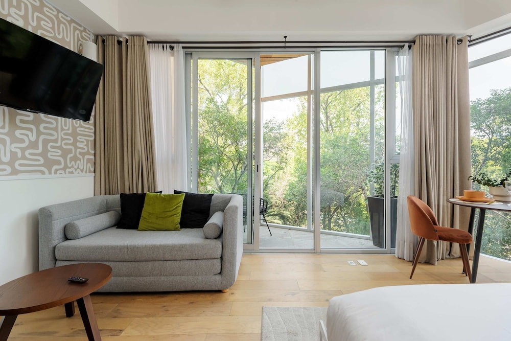 w Majestic Loft w Balcony in Roma Norte — Mexico City