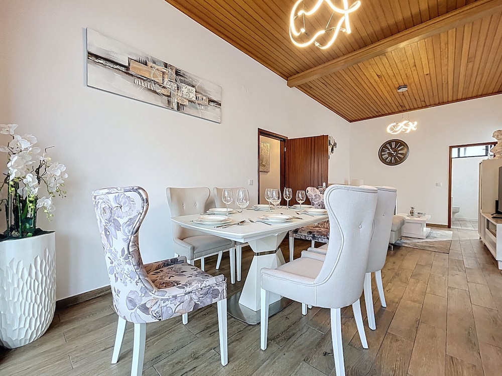 Villa Magn lia by Atlantic Holiday