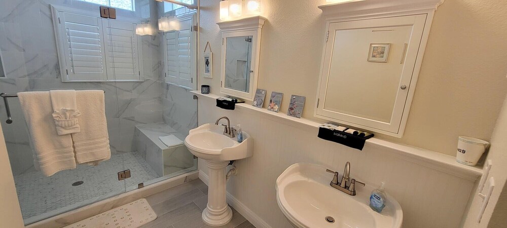 121 Snapper By The Sea 4 Bedroom Home