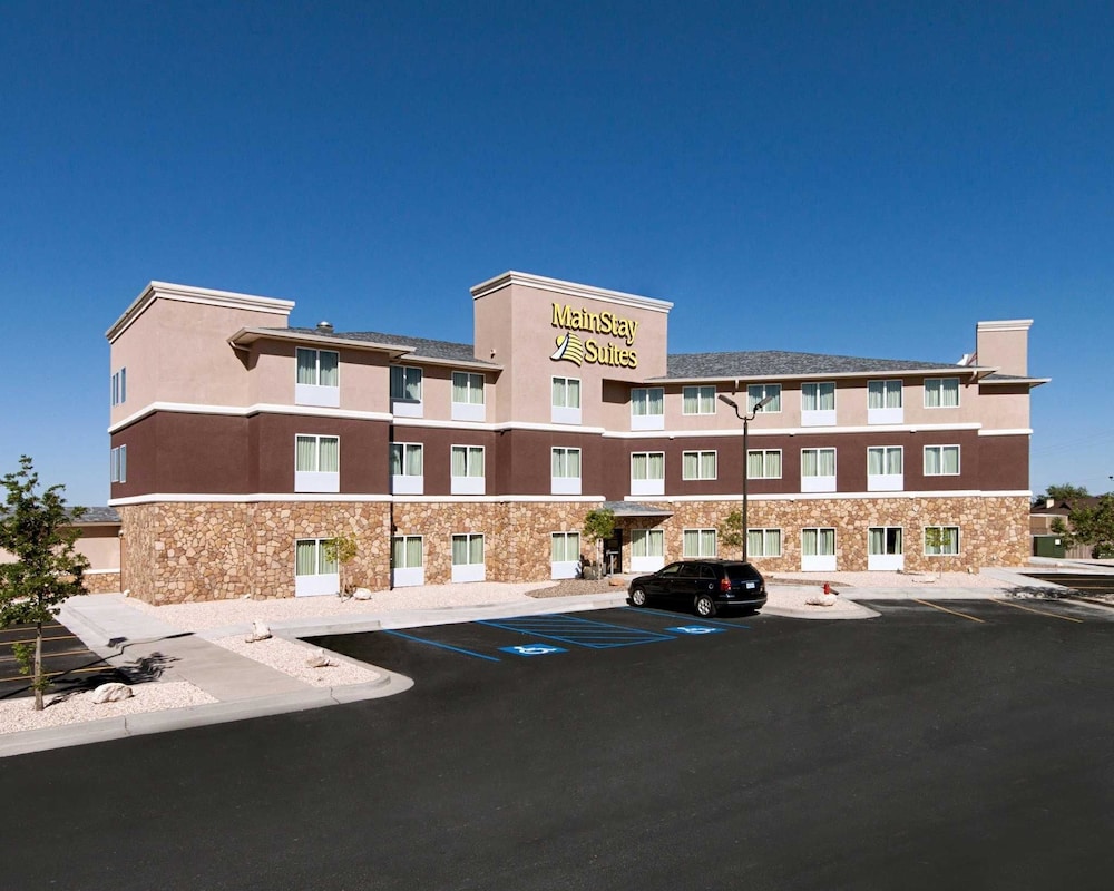 Hobbs Vacations - MainStay Suites - Property Image 49