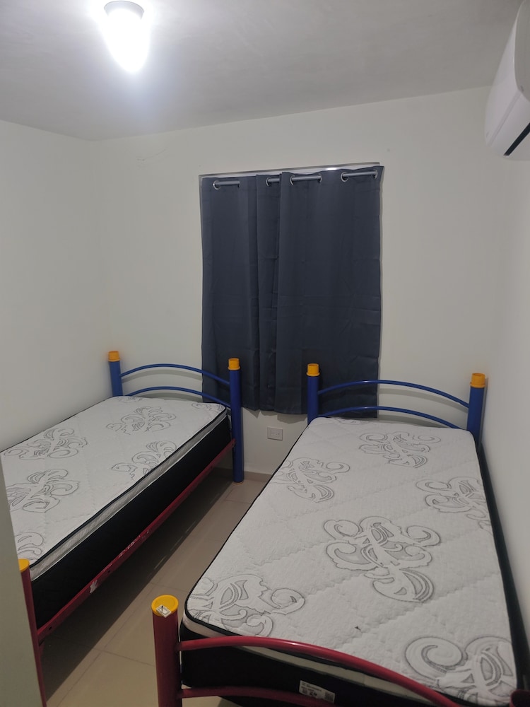 Casa 3 recámaras cerca del aeropuerto