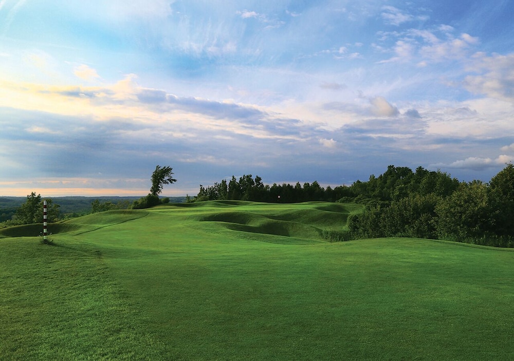 Hockley Valley Resort