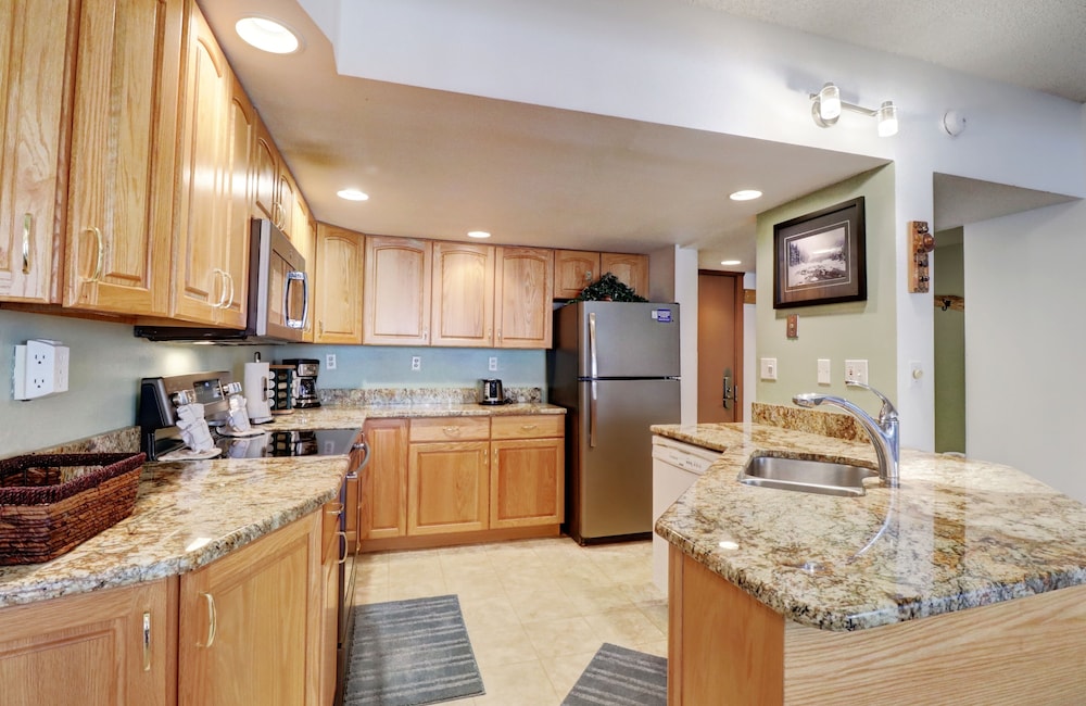 SkyRun - Vacation Condos in Copper Mountain Resort CO