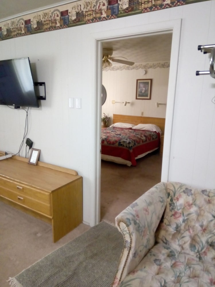 Willard Country Inn