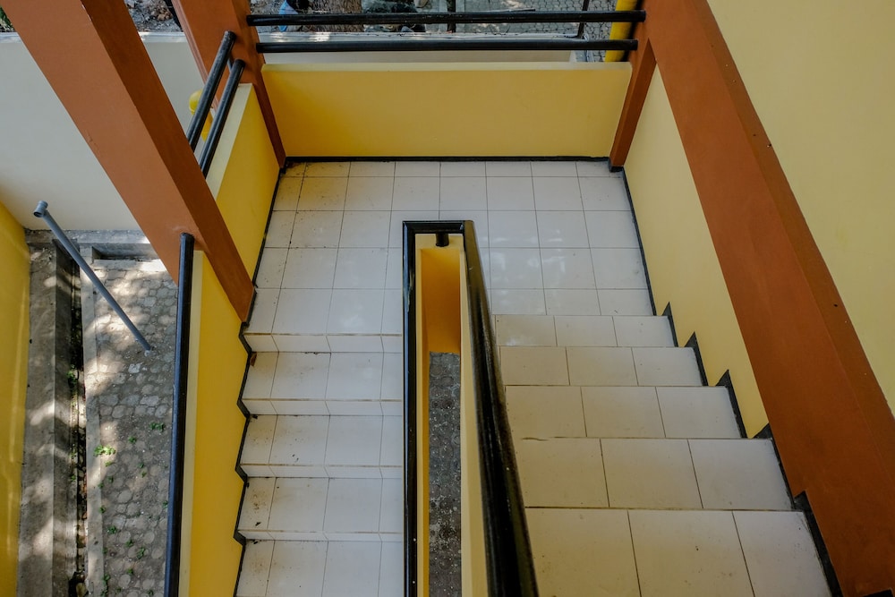 OYO 1342 Uniga Malang Family Residence view 5