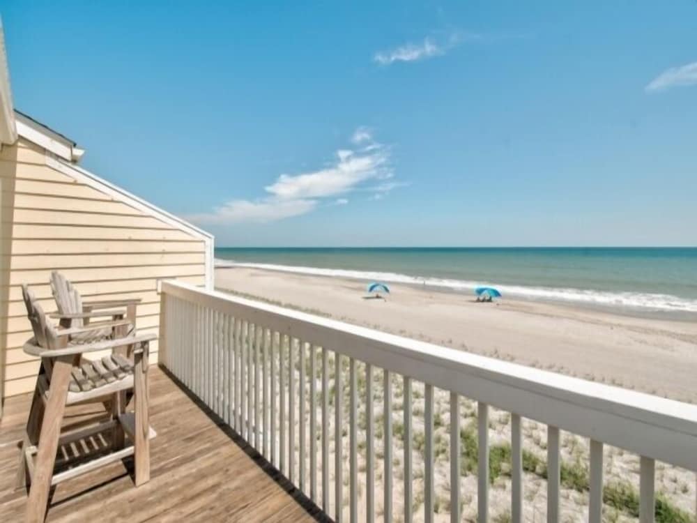 Sweet N Salty 3 Bedroom Townhouse