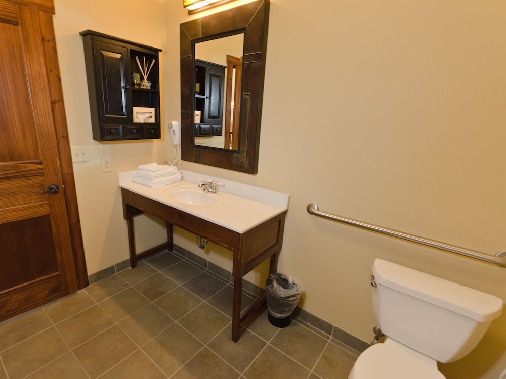 Soaring Eagle Lodge