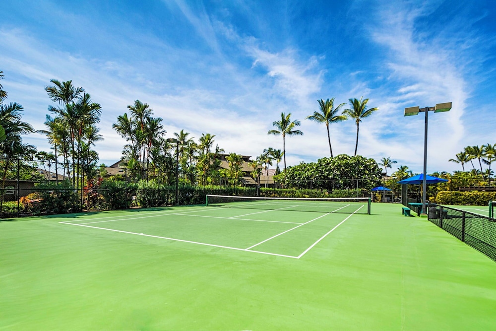 Oceanfront Kanaloa Condo - Pools, Hot Tubs & Sunset Views- Vrkcv