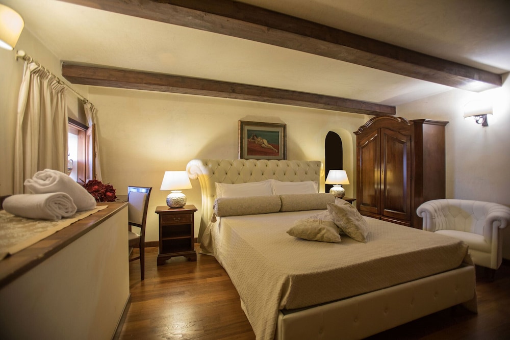 Castello Castriota Scanderbeg Suites De Charme