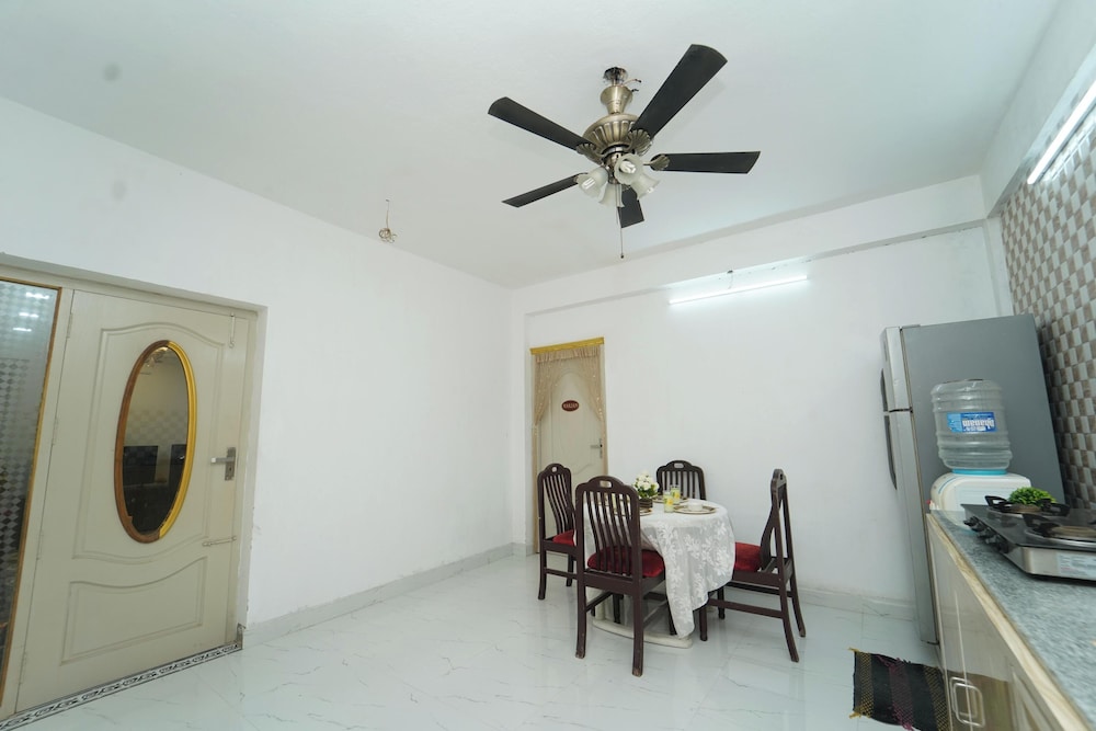 Blue Horizon Apartment 2bhk Nr Marina Beach