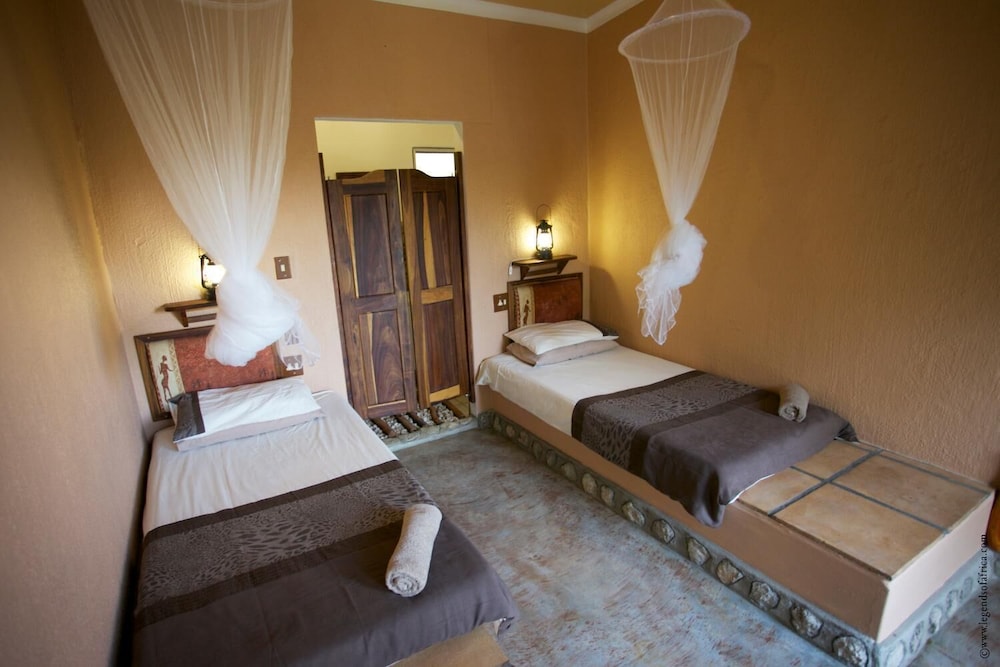 Sasa Safari Camp