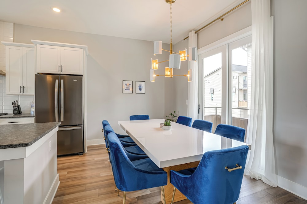 2 Mi to Dtwn: Walkable Retreat in Chattanooga!