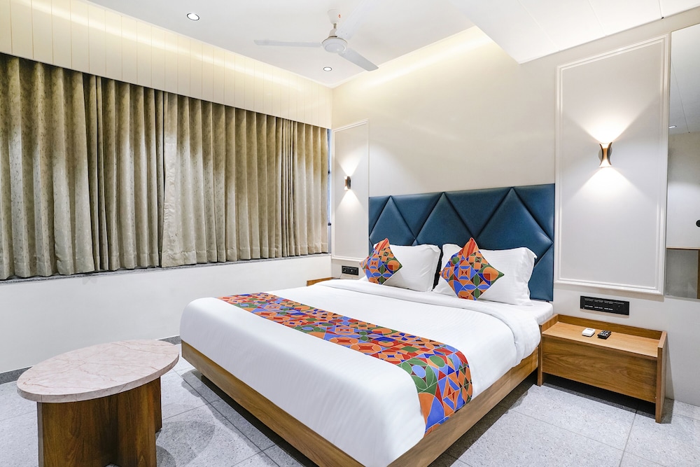 Fabhotel Ms Residency