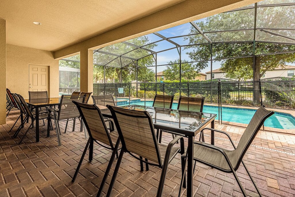 9BR Luxury Vacation Villa near Disney