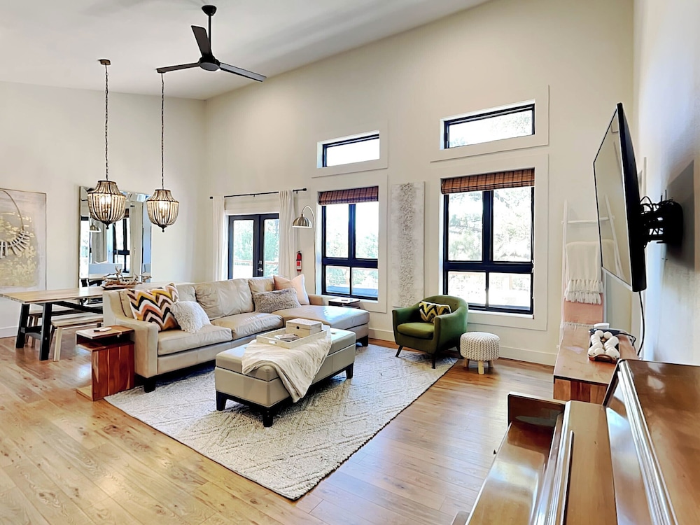 Casa Blanca by Ruidoso Vacation Rentals