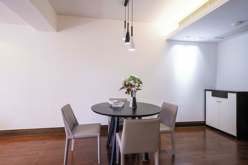 Tyms Modern1BR 1BA Apt Near Metro 1 9 11