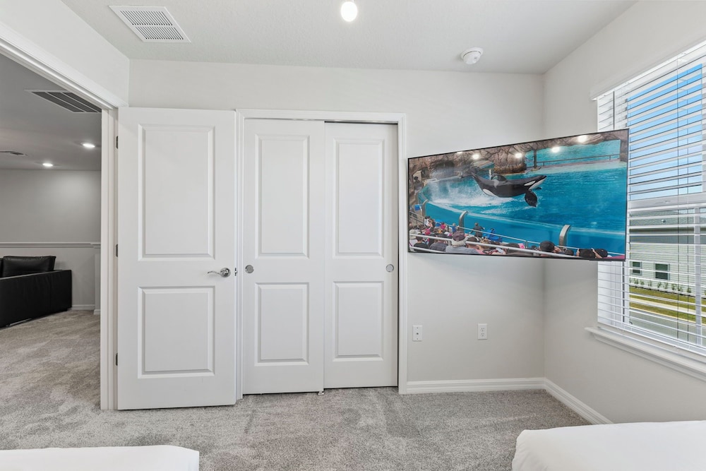 16049 Blue Wave Way