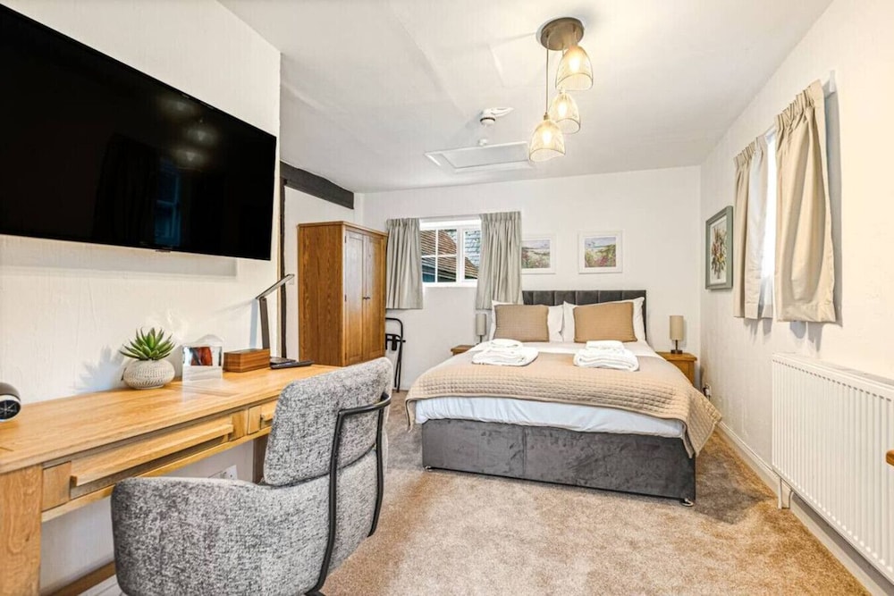 The George Inn Hotel Rooms - Room 3