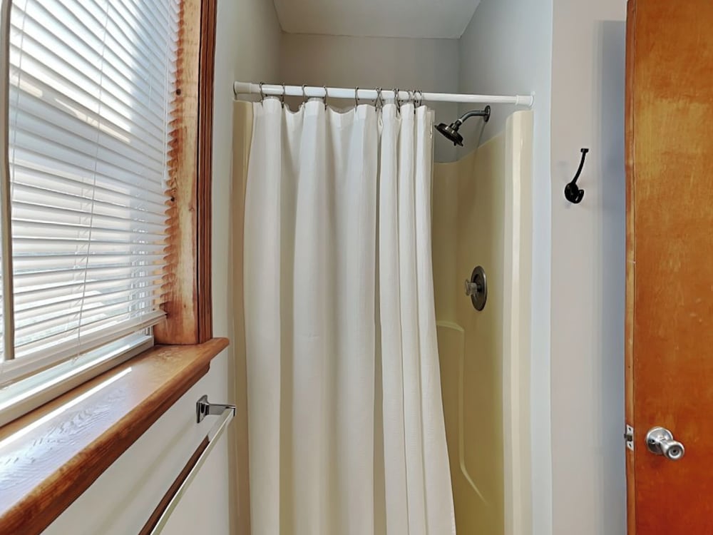 Blue Lagoon by Topsail Realty