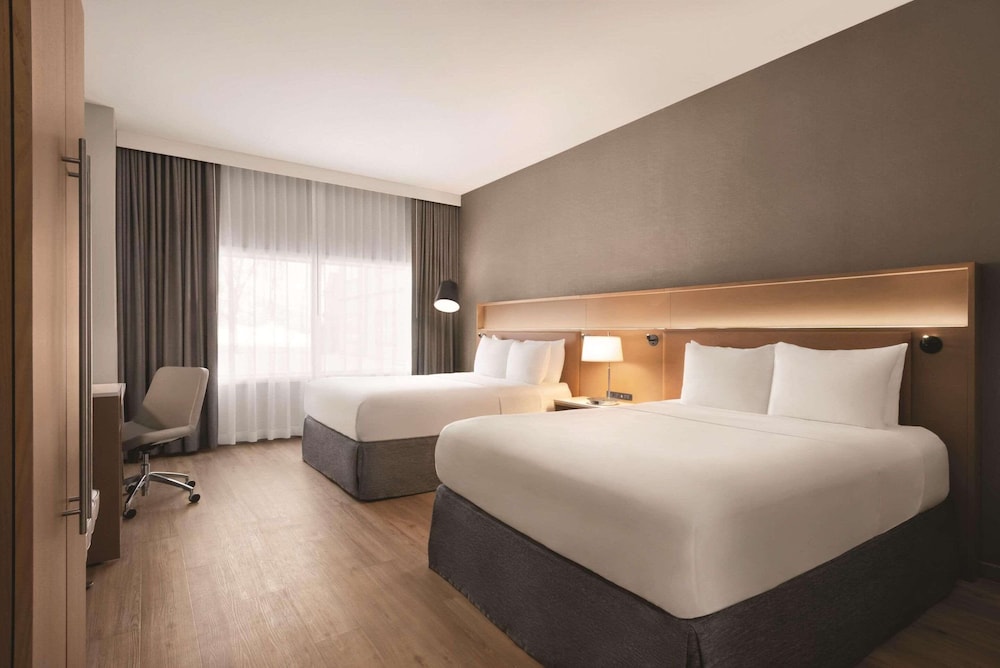 Green Bay Vacations - Oneida Casino Hotel - Property Image 35