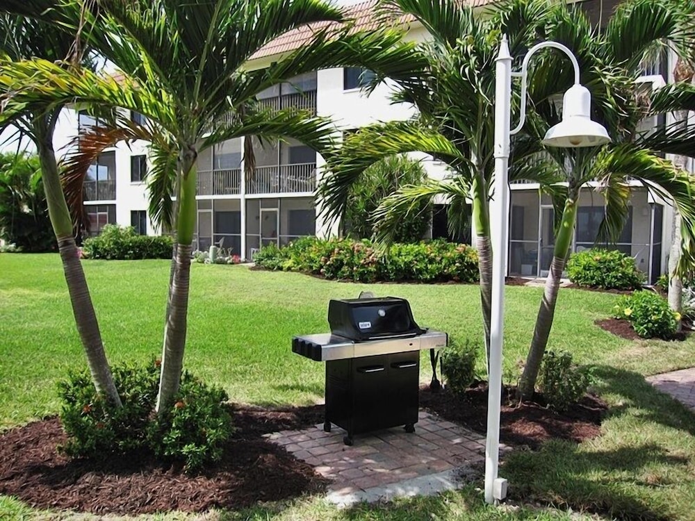 Sandalfoot Beachfront Condominium, photo 13