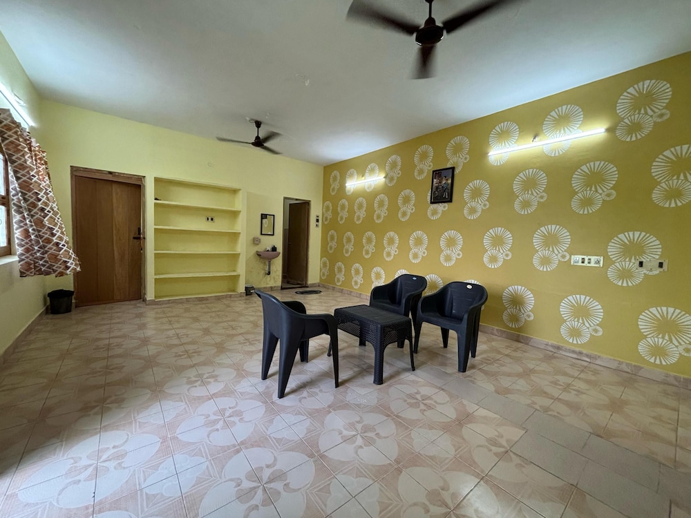 V2V Home stay