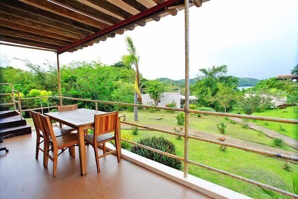 Tugawe Cove Resort
