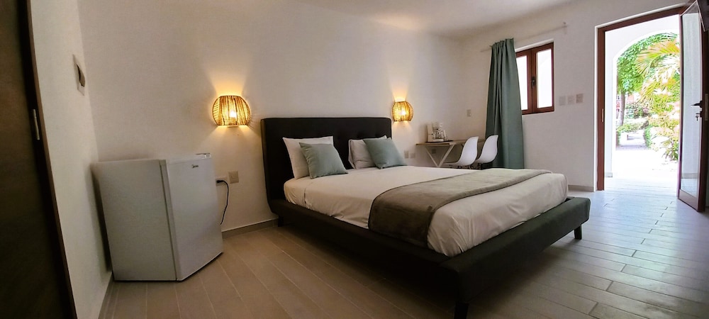 La Piazzetta Suites view 4