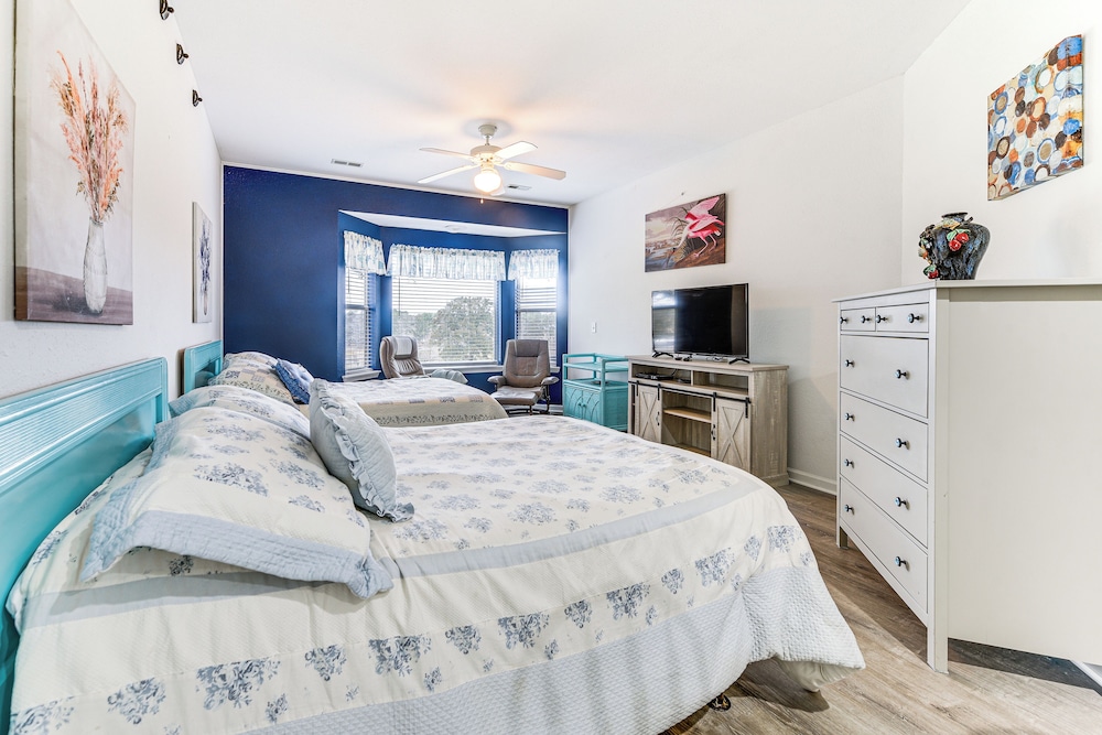 Golfer's Oasis 1 Mi to Ocean: River Creek II Condo