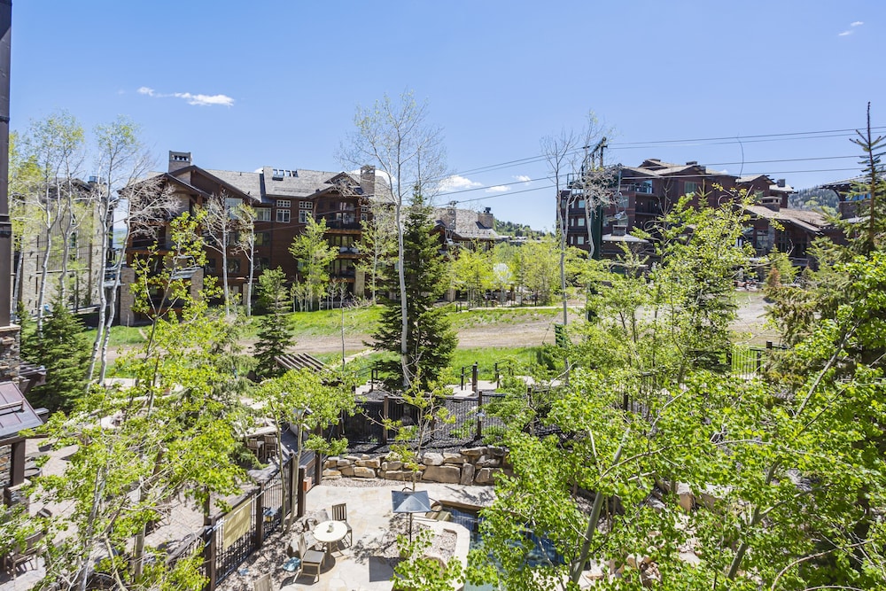 Flagstaff Lodge at Deer Valley Resort - Three Bedroom Residence #408 3 Condo