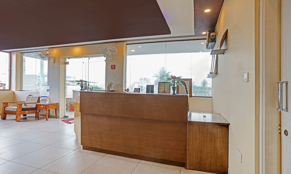 Lobby & Reception