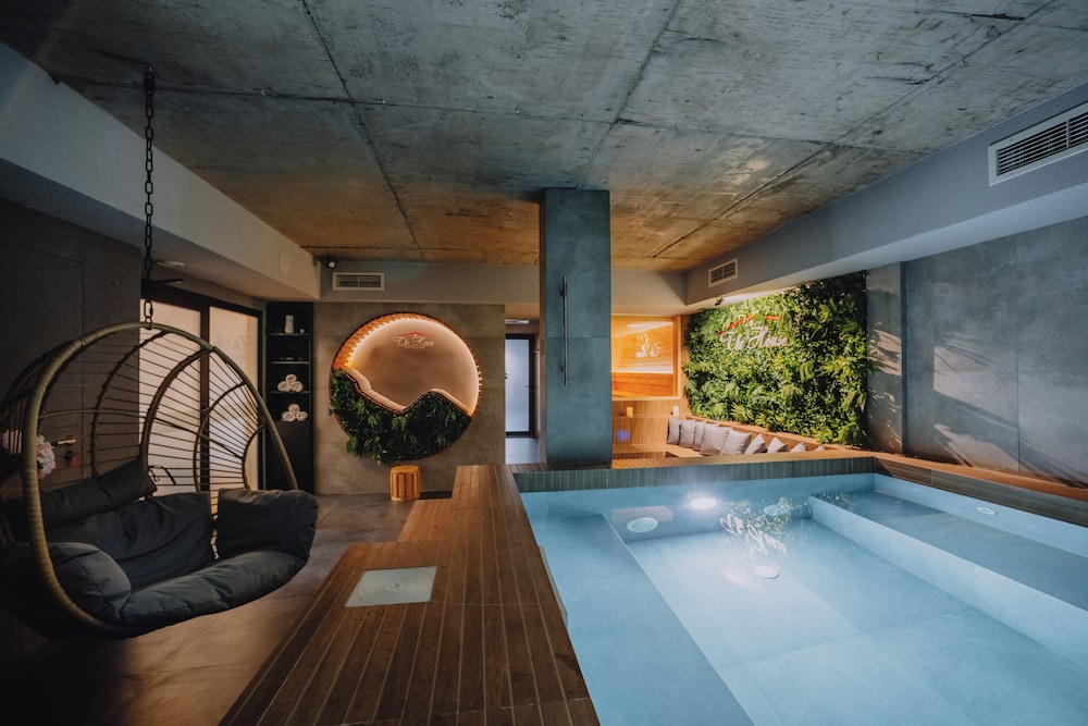 2 Bedroom Apartment and Free Relax Zone