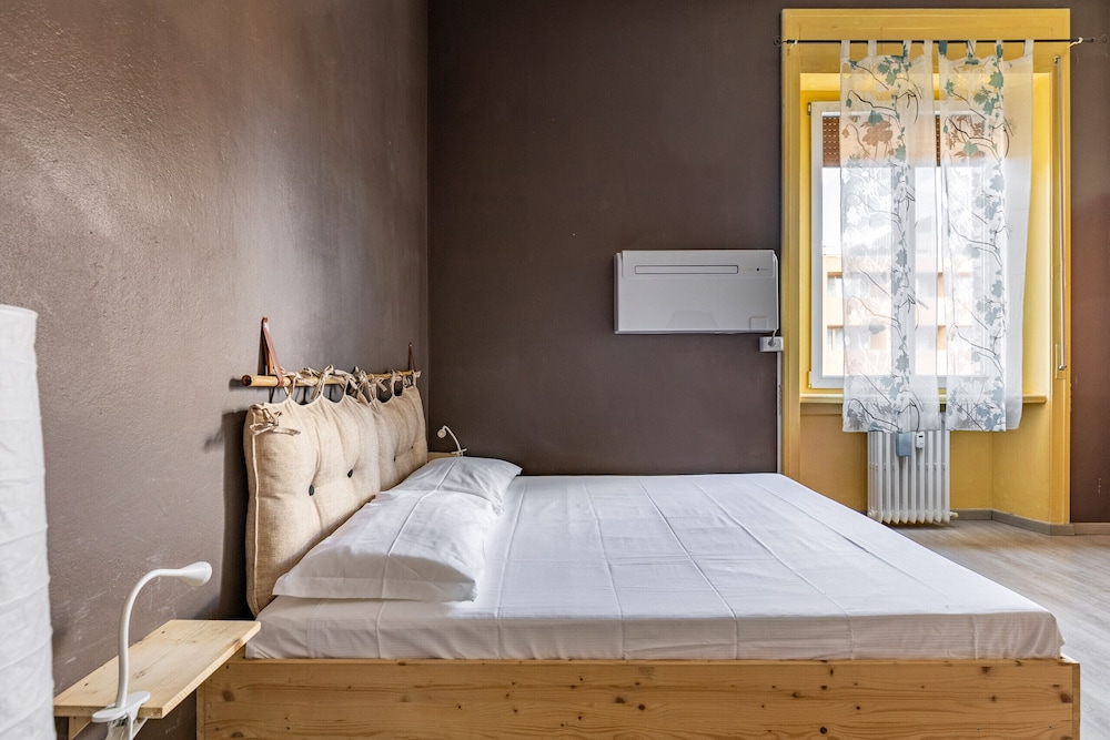Black Sand Studio by Wonderful Italy