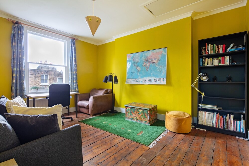 Cozy 2BR Near Notting Hill & Hyde Park