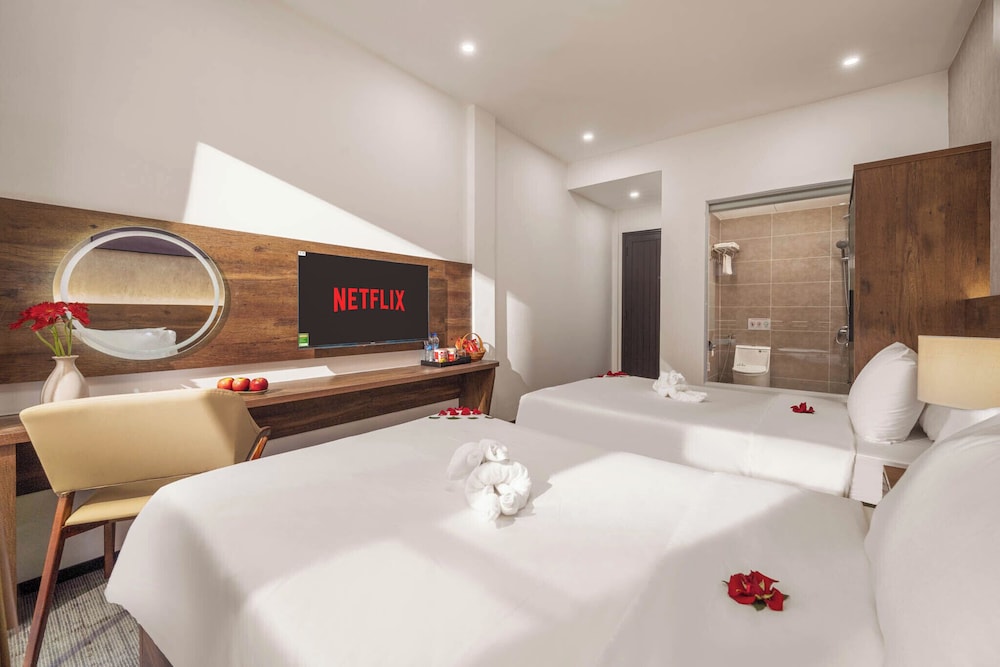 Kly Luxury Hotel