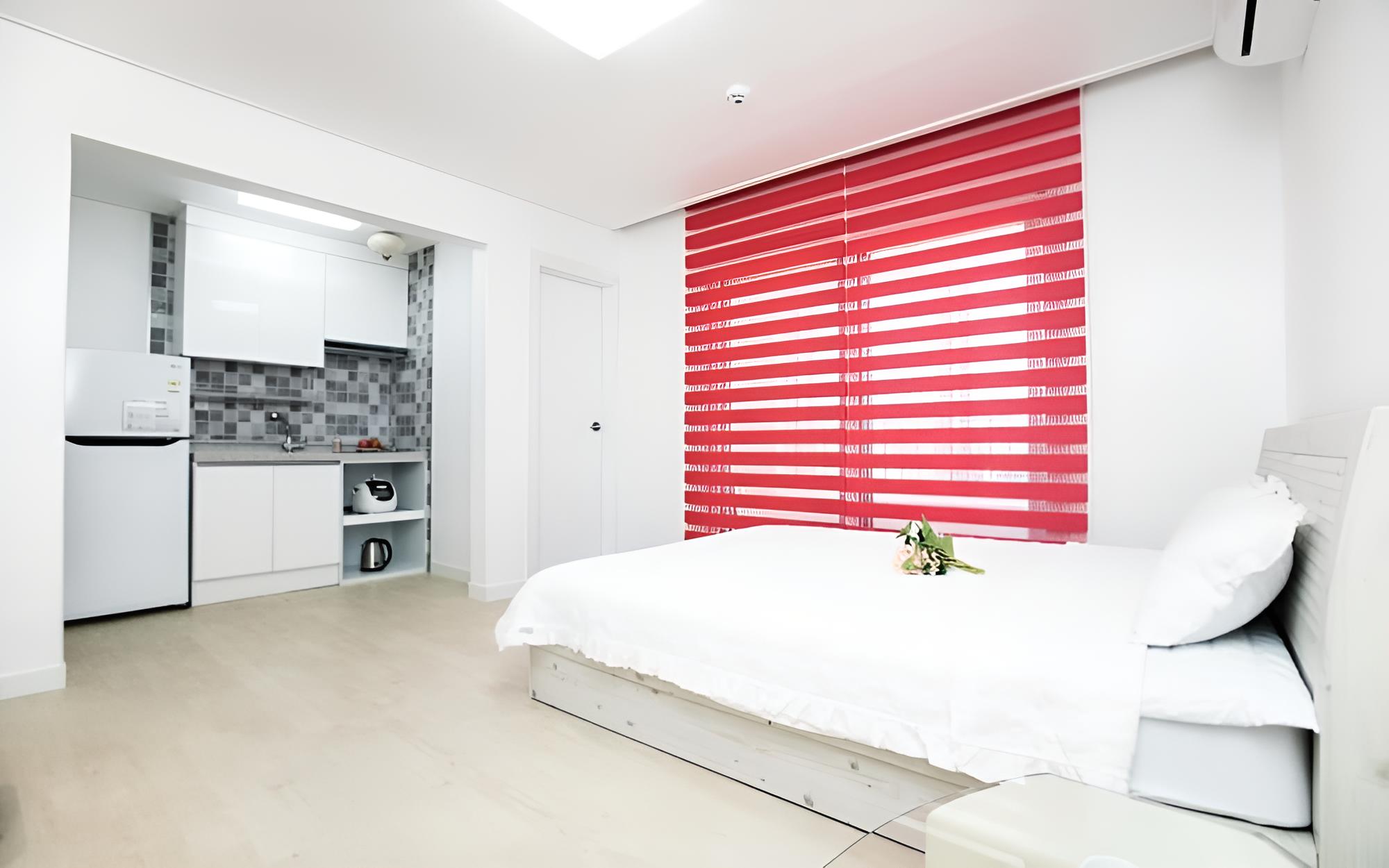Samcheok Blue Pearl Pension view 3