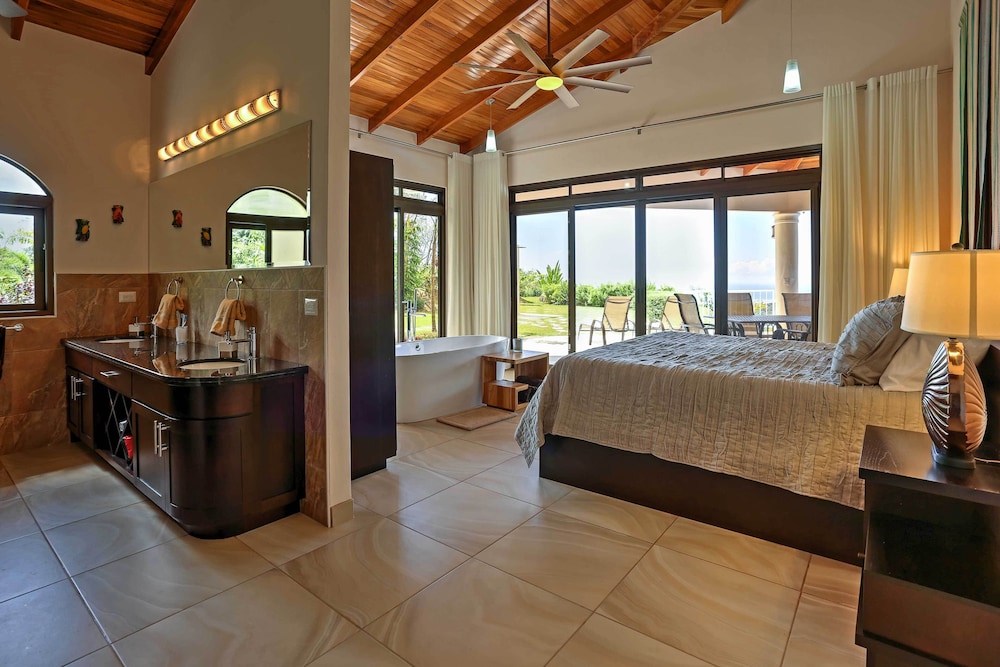 Stunning Casa de la Roca House w/ Infinity Pool!
