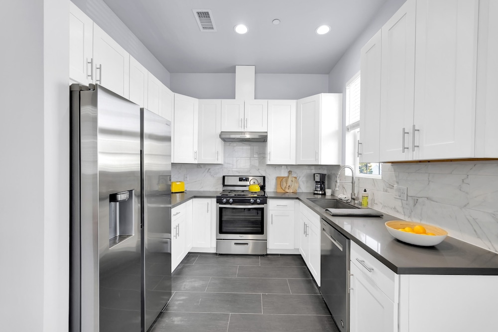 North Hollywood Vacations - Noho by Avantstay North Hollywood Townhome - Property Image 23