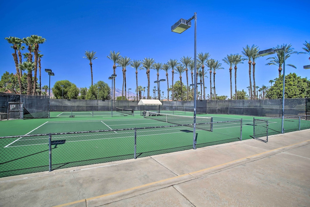 Steps to Community Pool & Spa: Palm Desert Condo!